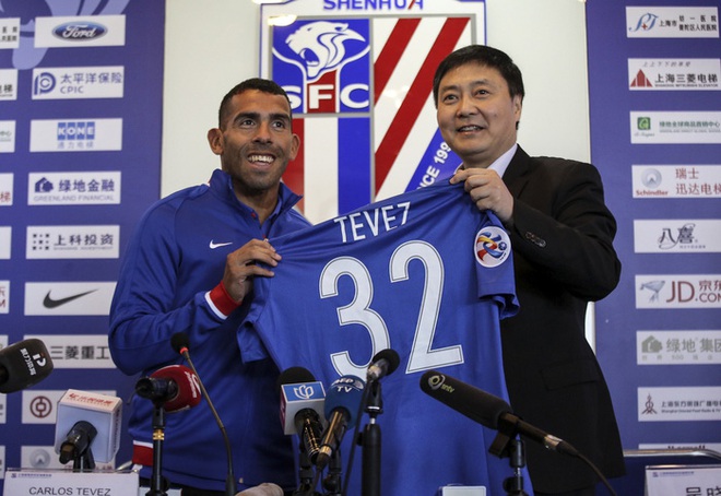 Ng&agrave;y t&agrave;n của Chinese Super League, giải đấu h&agrave;o nho&aacute;ng giả tạo của người Trung Quốc - Ảnh 1.