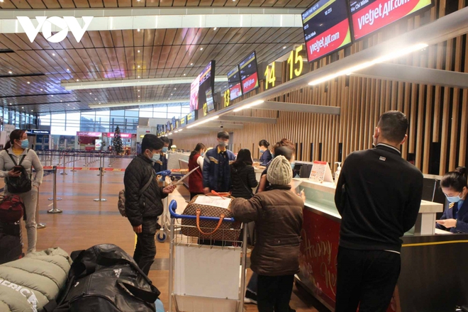 Bên trong nhà ga quốc tế Vân Đồn ngày đầu đón khách sau phong tỏa - Ảnh 5. Bên trong nhà ga quốc tế Vân Đồn ngày đầu đón khách sau phong tỏa - Ảnh 5.