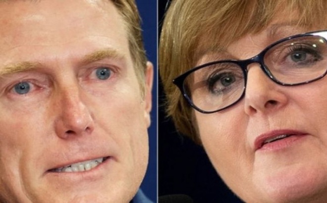 Bộ trưởng Tư pháp Úc Christian Porter (trái) và Bộ trưởng quốc phòng Linda Reynolds bị giáng chức sau hai vụ bê bối hiếp dâm. Ảnh chụp màn hình ABC