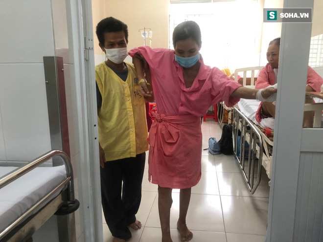 Lần đầu tiên: Bệnh viện Việt Nam cắt bỏ thành công khối u quỷ cho người mắc căn bệnh di truyền 100% cho con gái - Ảnh 5. Lần đầu tiên: Bệnh viện Việt Nam cắt bỏ thành công khối u quỷ cho người mắc căn bệnh di truyền 100% cho con gái - Ảnh 5.