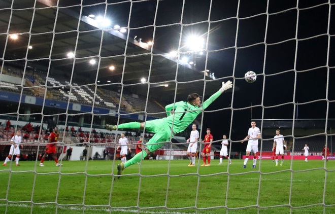 Không cần De Bruyne và Lukaku, Bỉ vẫn vùi dập Belarus bằng chiến thắng siêu đậm 8-0 - Ảnh 3.