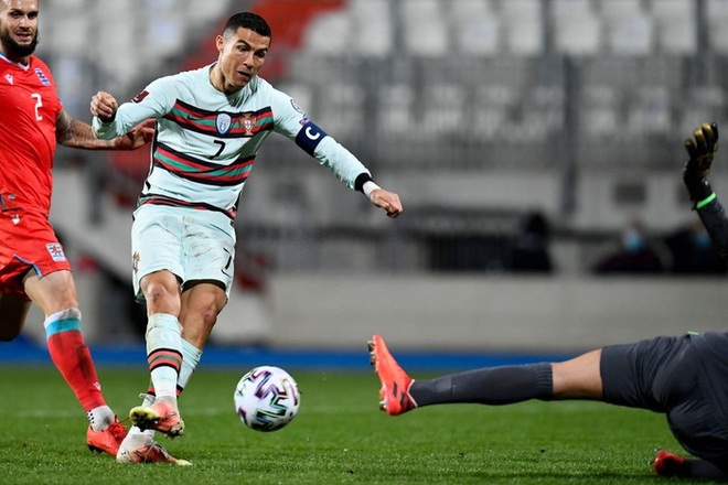 Ronaldo ghi bàn giúp Bồ Đào Nha ngược dòng hạ nhược tiểu Luxembourg - Ảnh 5.
