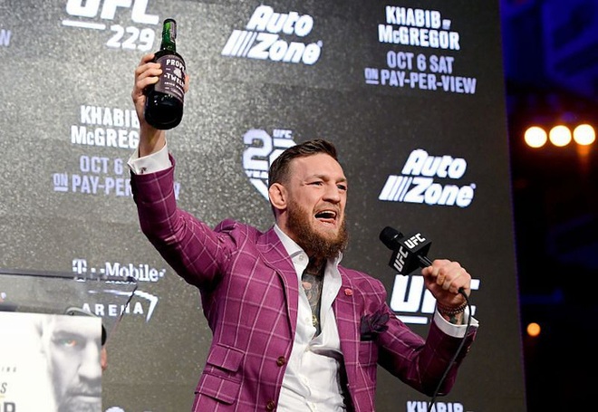 Bán đi công ty rượu sau 3 năm thành lập, Conor McGregor kiếm về bộn tiền - Ảnh 1.