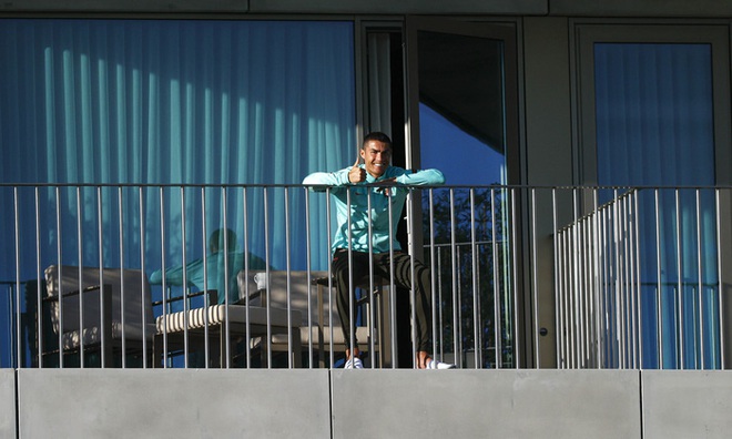 Ronaldo được đề nghị ti&ecirc;m vaccine COVID-19 để l&agrave;m gương cho người d&acirc;n - Ảnh 3.