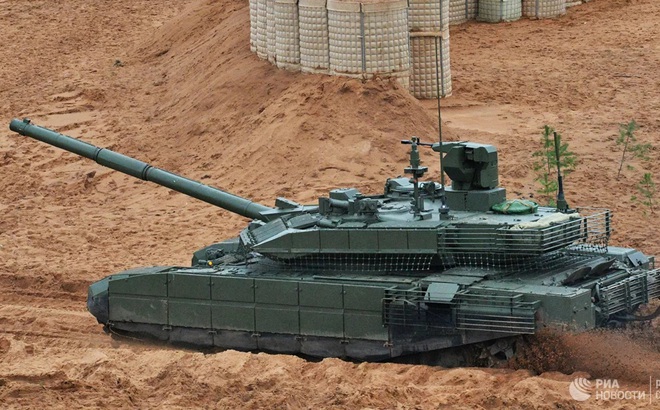T-90 là một trong những dòng xe tăng chiến đấu chủ lực hiện đại nhất của quân đội Nga. (Ảnh: RIA)