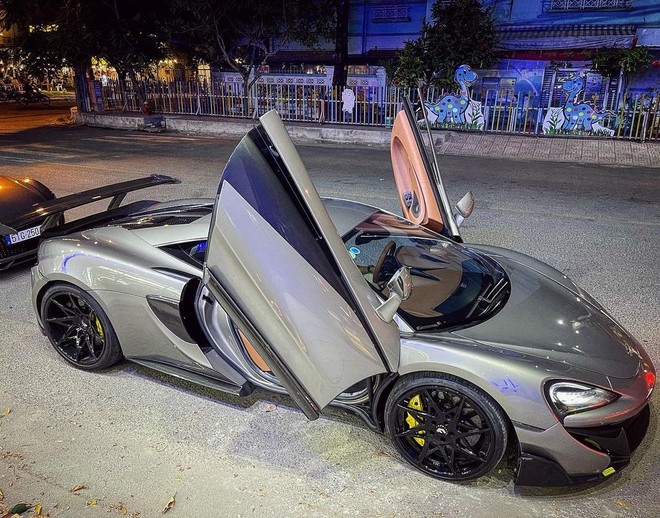 CEO Tống Đông Khuê tậu thêm McLaren 570S - Xe cũ từng gây sốt của doanh nhân Nguyễn Quốc Cường - Ảnh 3.