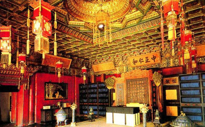 Dưỡng Tâm Điện là nơi chứa đựng nhiều bảo vật hoàng gia. Ảnh: Sohu