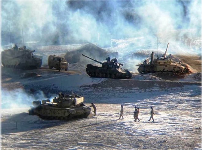 Hình ảnh Trung Quốc rút binh sĩ và xe tăng khỏi vùng tranh chấp nóng với Ấn Độ - Ảnh 5.