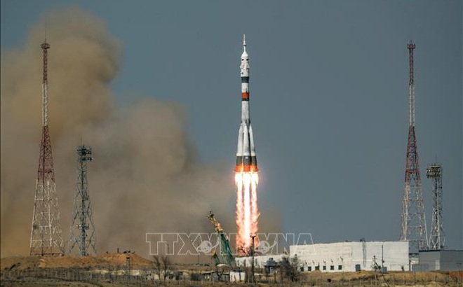 Tàu vũ trụ Soyuz MS-18 chở 3 phi hành gia rời bệ phóng tại sân bay vũ trụ Baikonur, Kazakhstan, ngày 9/4/2021. Ảnh: AFP/TTXVN