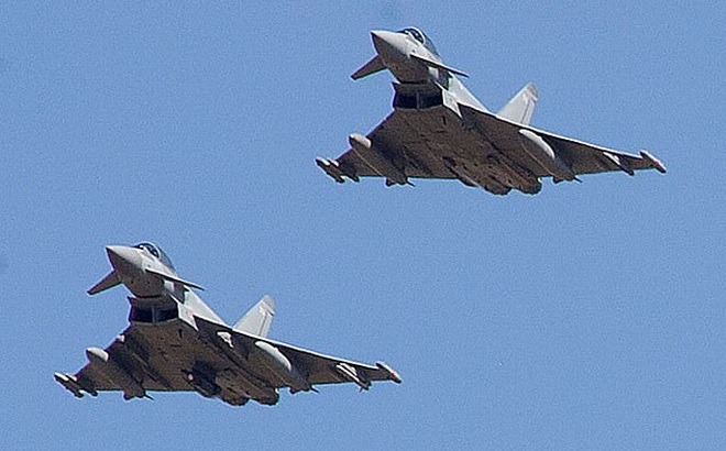 Máy bay Typhoon của Không quân Hoàng gia Anh. Ảnh: Shutterstock