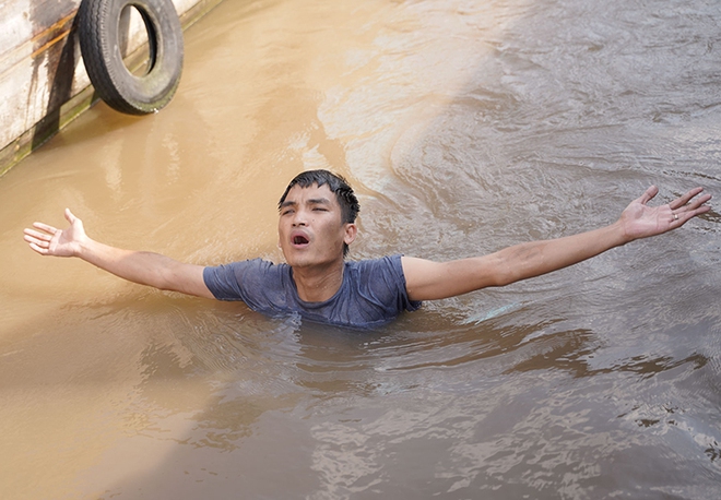 Mạc Văn Khoa: Tôi chưa bao giờ làm cái gì sau lưng, để phải áy náy với vợ - Ảnh 1.