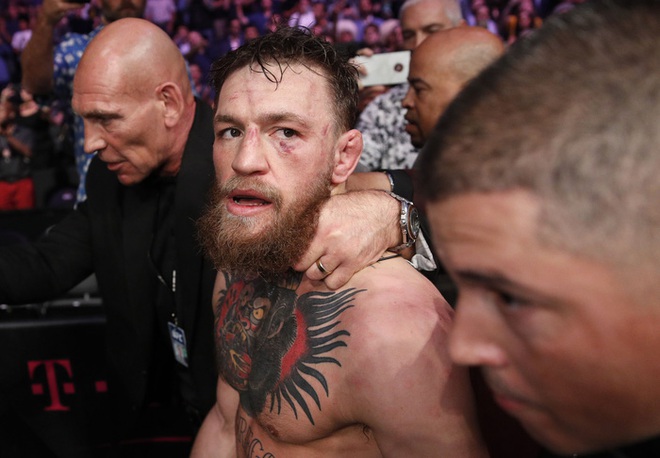 Conor McGregor chính thức thoát cáo buộc khoe thân nơi công cộng - Ảnh 1.