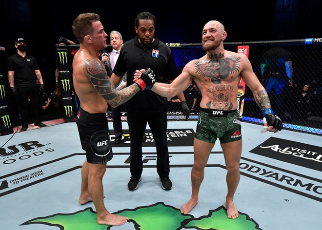 Conor McGregor chính thức thoát cáo buộc khoe thân nơi công cộng - Ảnh 4.