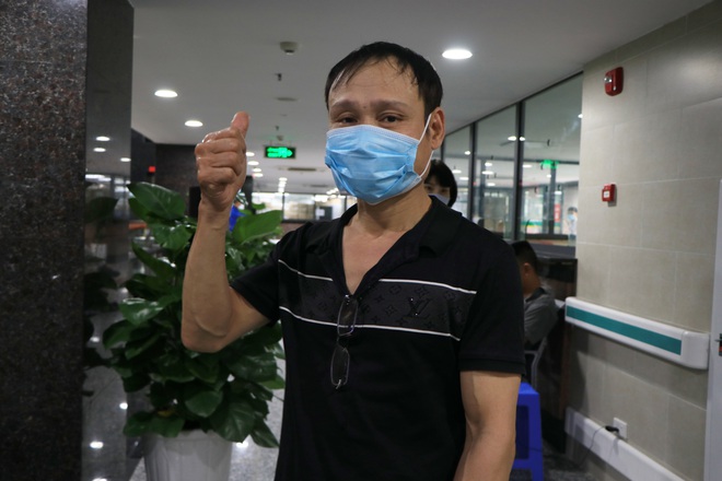 Sau những lùm xùm ở Bệnh viện Bạch Mai, bệnh nhân lại mừng ra mặt...! - Ảnh 5.