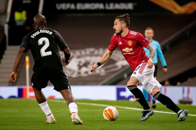 Chấm điểm cầu thủ MU vs Granada: Wan-Bissaka tỏa sáng - Ảnh 5.