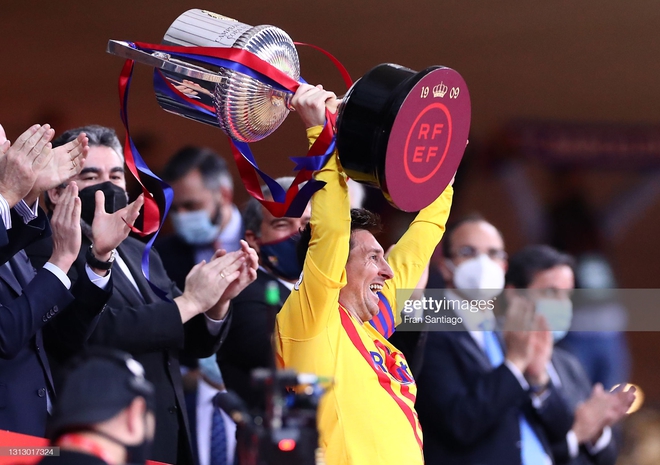 Chạy 70 mét để lập siêu phẩm, Messi cùng Barcelona giành ngôi vô địch đầy thuyết phục - Ảnh 6. Chạy 70 mét để lập siêu phẩm, Messi cùng Barcelona giành ngôi vô địch đầy thuyết phục - Ảnh 6.