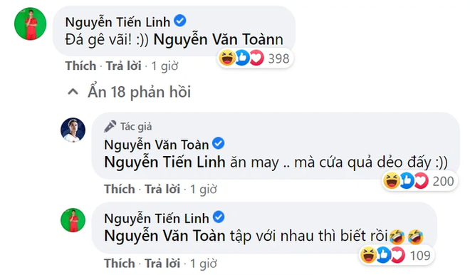 Tiến Linh - Văn Toàn nịnh nhau “cực ngọt” khi cùng dẫn đầu danh sách vua phá lưới V.League 2021 - Ảnh 1.