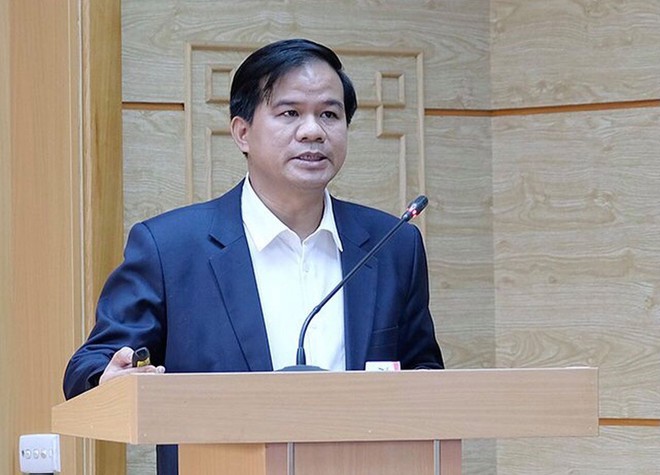 Phó Giám đốc BV Bạch Mai chỉ ra 4 dấu hiệu sau tiêm vắc xin COVID-19 cần được bác sĩ thăm khám - Ảnh 1. Phó Giám đốc BV Bạch Mai chỉ ra 4 dấu hiệu sau tiêm vắc xin COVID-19 cần được bác sĩ thăm khám - Ảnh 1.
