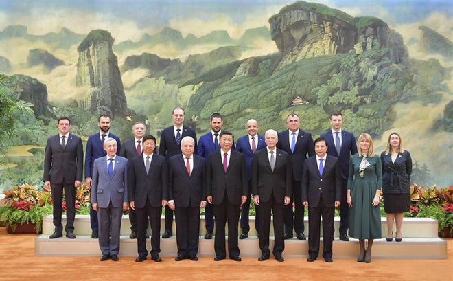 Chủ tịch Trung Quốc Tập Cận Bình trong cuộc gặp với đoàn đại biểu Đảng Nước Nga Thống nhất tại Bắc Kinh năm 2019. Ảnh: Xinhua