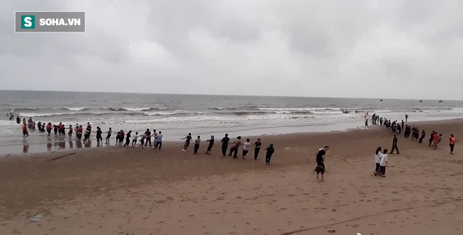 Hàng trăm người dùng lưới lớn tìm 3 học sinh đuối nước đang mất tích trên biển - Ảnh 2. Hàng trăm người dùng lưới lớn tìm 3 học sinh đuối nước đang mất tích trên biển - Ảnh 2.