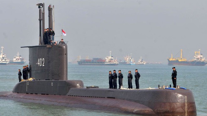 Oxy trên tàu ngầm Indonesia gặp nạn đã cạn, không còn nhiều hy vọng - Nga rút quân, Ukraine lập tức đó động thái lạ - Ảnh 1.