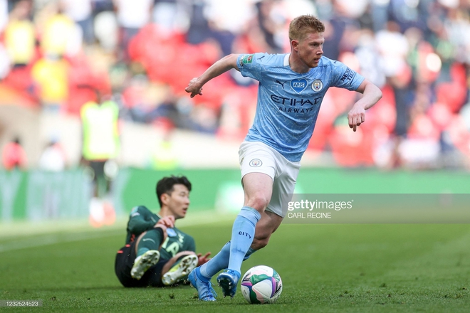 Pep Guardiola rửa hận cho Mourinho, Son Heung-min lại ôm mặt khóc nức nở - Ảnh 2. Pep Guardiola rửa hận cho Mourinho, Son Heung-min lại ôm mặt khóc nức nở - Ảnh 2.