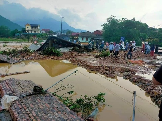 Thái Nguyên: Lũ quét, ngập úng cục bộ, di dời 13 hộ dân ngay trong đêm - Ảnh 4.