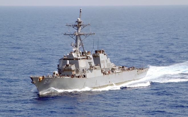 Tàu khu trục Mỹ USS The Sullivans. Ảnh: Wikipedia.