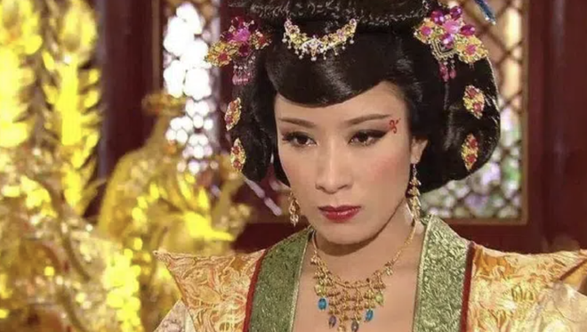 4 Hoàng hậu đặc biệt trong lịch sử Trung Quốc: Ai đanh đá nhất? - Ảnh 1.