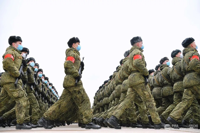 Quân đội Nga diễn tập cho Lễ duyệt binh Ngày Chiến thắng 2021 - Ảnh 2.