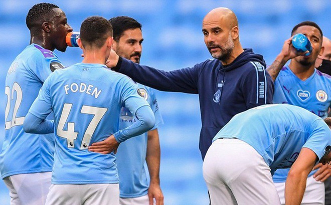 HLV Pep Guardiola chỉ quan tâm xây dựng một tập thể đồng đều tại Man.City. Ảnh: Getty Images