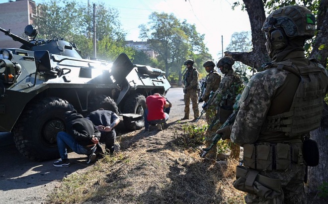 Quân đội Ukraine tập trận chống khủng bố ở Slavyansk, miền đông Ukraine vào ngày 13/10/2020. Ảnh: Getty