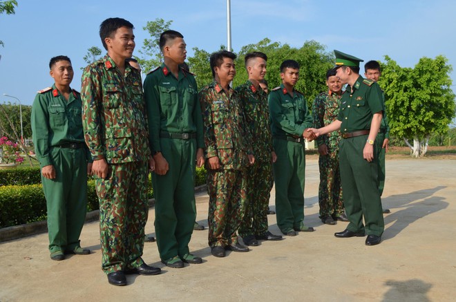 Điều thêm lực lượng tuần tra biên giới Campuchia - Ảnh 1.