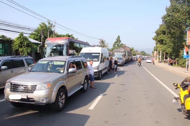 Hàng loạt người cùng review trải nghiệm kinh hoàng tour nghỉ lễ dài 4 ngày: Ngày thứ nhất tới ngày thứ ba kẹt xe, ngày thứ tư về lại chuẩn bị đi làm! - Ảnh 14.