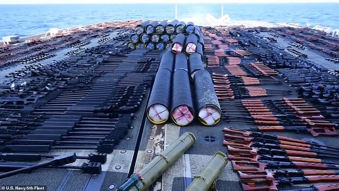 Hải quân Mỹ phát hiện hàng nghìn vũ khí TQ-Nga, mang rải kín một góc tàu chiến - Ảnh 4.
