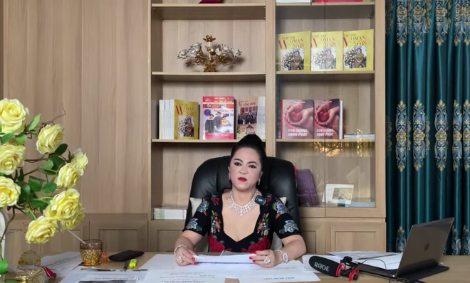 Bà Nguyễn Phương Hằng tuyên bố khởi kiện NSND Hồng Vân và NSƯT Hoa Hạ - Ảnh 3.