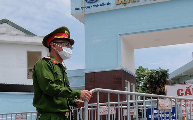 Hà Nội vẫn đang cố gắng phong tỏa các ổ dịch, ngăn chặn lây lan. Ảnh: Hoàng Mạnh Thắng