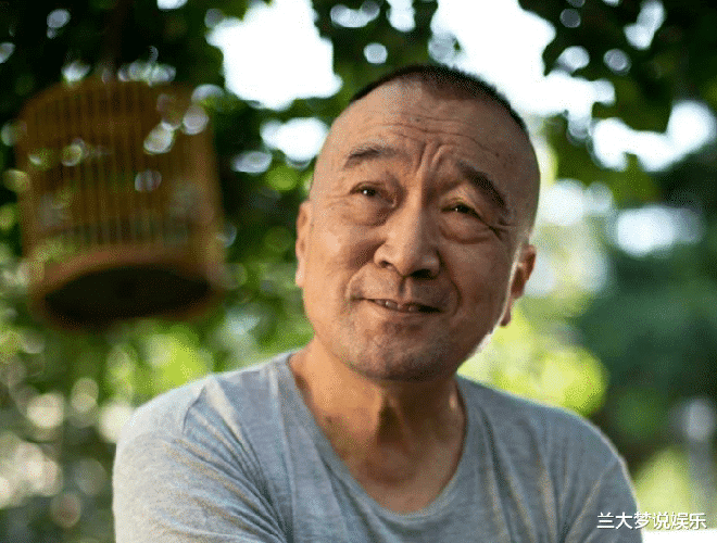 Tể tướng Lưu Gù: Tuổi U80 tóc bạc trắng như cước, phải có người dìu đỡ vẫn cố gắng đóng phim - Ảnh 2.