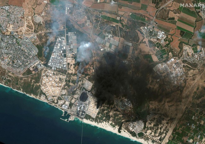 Hứng 2.000 quả rocket của Hamas, vùng biên Israel hóa thị trấn ma - Ảnh 4.