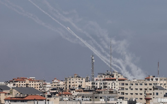 Tên lửa từ Lebanon đã rơi trúng biển ở ngoài khơi phía Bắc Israel. Ảnh: Getty Images