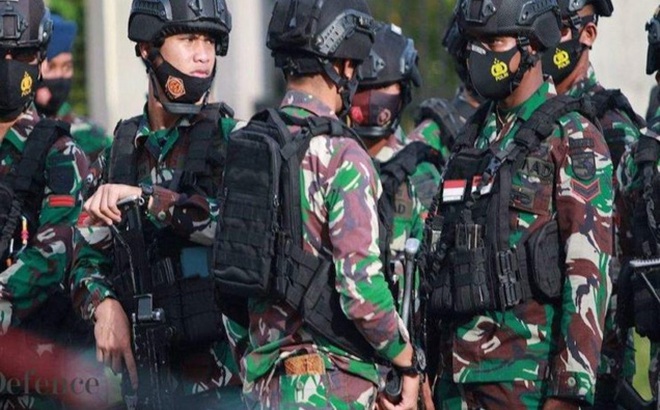Lực lượng an ninh Indonesia triển khai chiến dịch trấn áp phiến quân. Ảnh: Defence