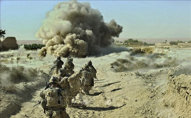 Binh sĩ Mỹ làm nhiệm vụ tại làng Naja-bien, huyện Panjwai, tỉnh Kandahar, Afghanistan. Ảnh: AFP/TTXVN