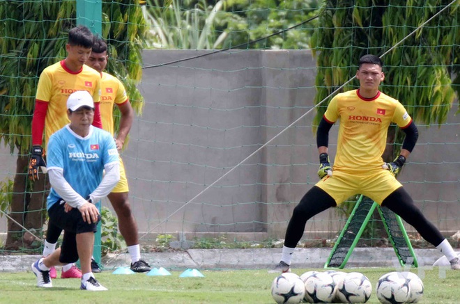 Cánh chim lạ Hai Long quyết tạo kỳ tích cùng U22 Việt Nam ở SEA Games 31 - Ảnh 4.