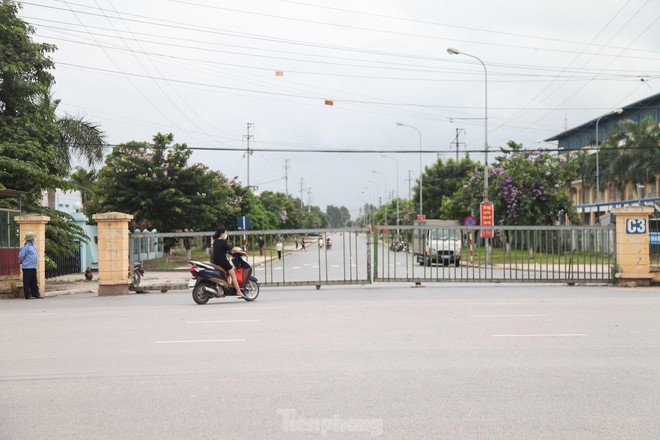 Hình ảnh đóng cửa các khu công nghiệp ở tỉnh Bắc Giang - Ảnh 1.