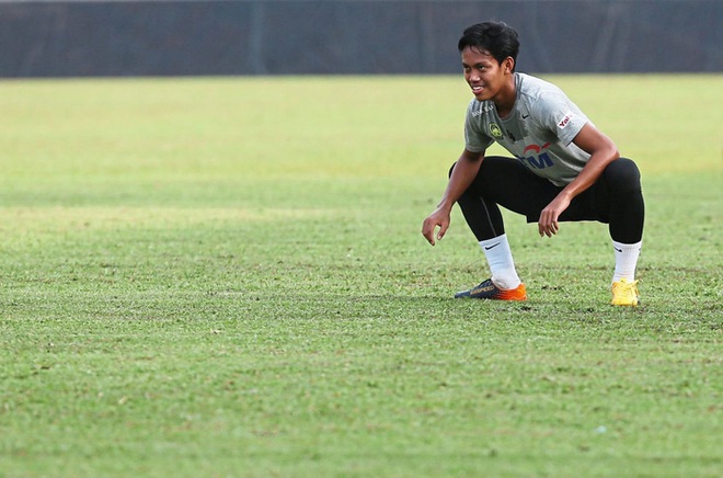 Con gái đầu lòng qua đời, tuyển thủ Malaysia nén đau thương vì vòng loại World Cup - Ảnh 1.