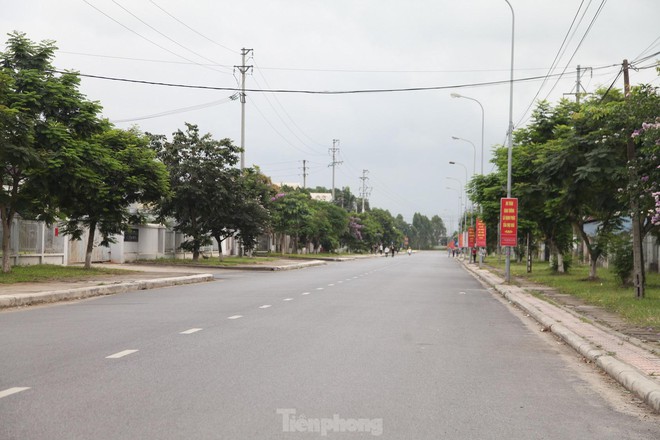 Hình ảnh đóng cửa các khu công nghiệp ở tỉnh Bắc Giang - Ảnh 3.