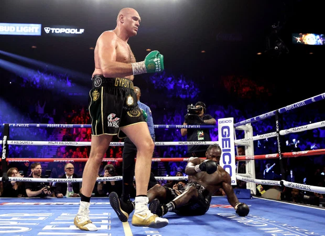 Tyson Fury bị buộc thượng đài cùng Deontay Wilder, kèo so tài cùng Anthony Joshua đứng trước nguy cơ bị hủy - Ảnh 4.