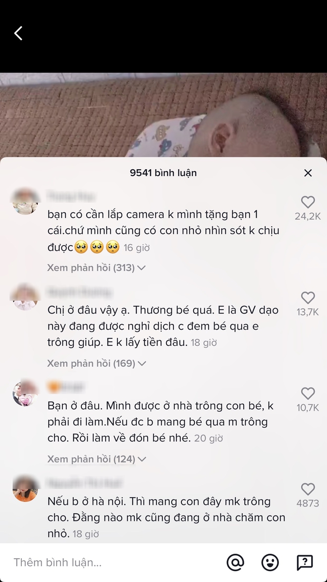 Quay cảnh khoá cửa phòng trọ để con nằm ngủ một mình vì bận đi làm, mẹ trẻ rơi nước mắt trước phản ứng của dân mạng - Ảnh 3.