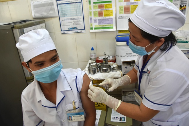 Việt Nam chốt mua 31 triệu liều vắc-xin Covid-19 của Pfizer - Ảnh 1.