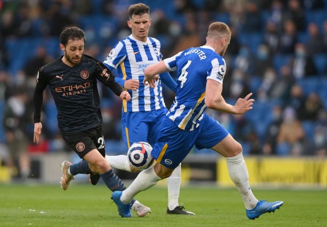 Bị đuổi người, Man City vẫn thua ngược dù dẫn trước tới 2-0 - Ảnh 3.